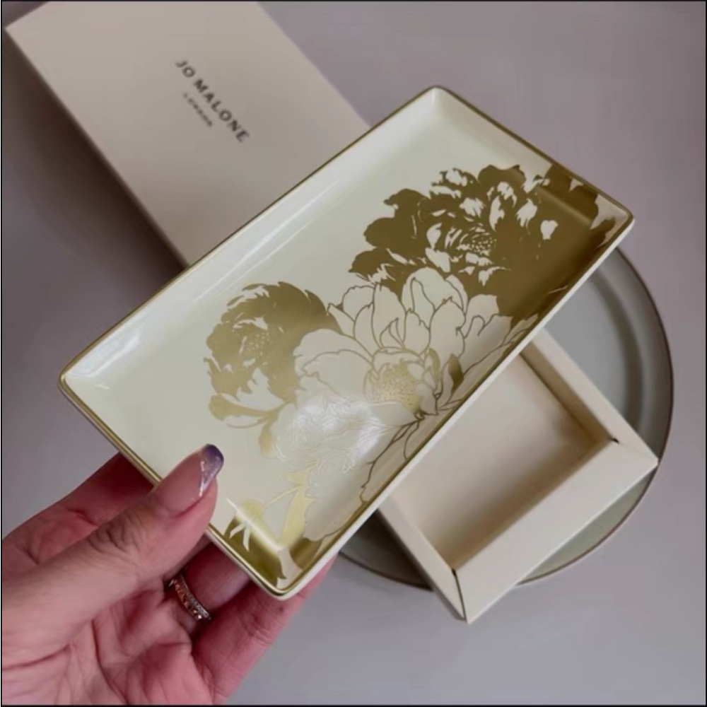 Jo Malone ceramic plate - Picture 3 of 12